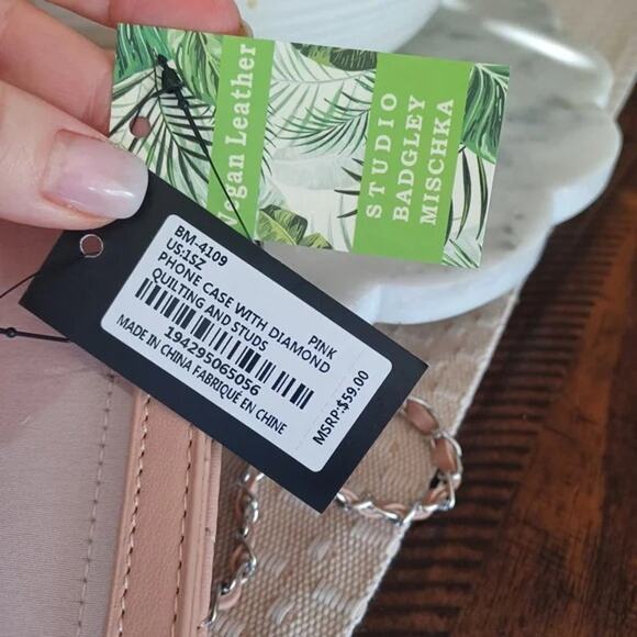 Badgley Mischka Diamond Quilted Phone Case Crossbody Pink Studded NWT - Picture 6 of 6